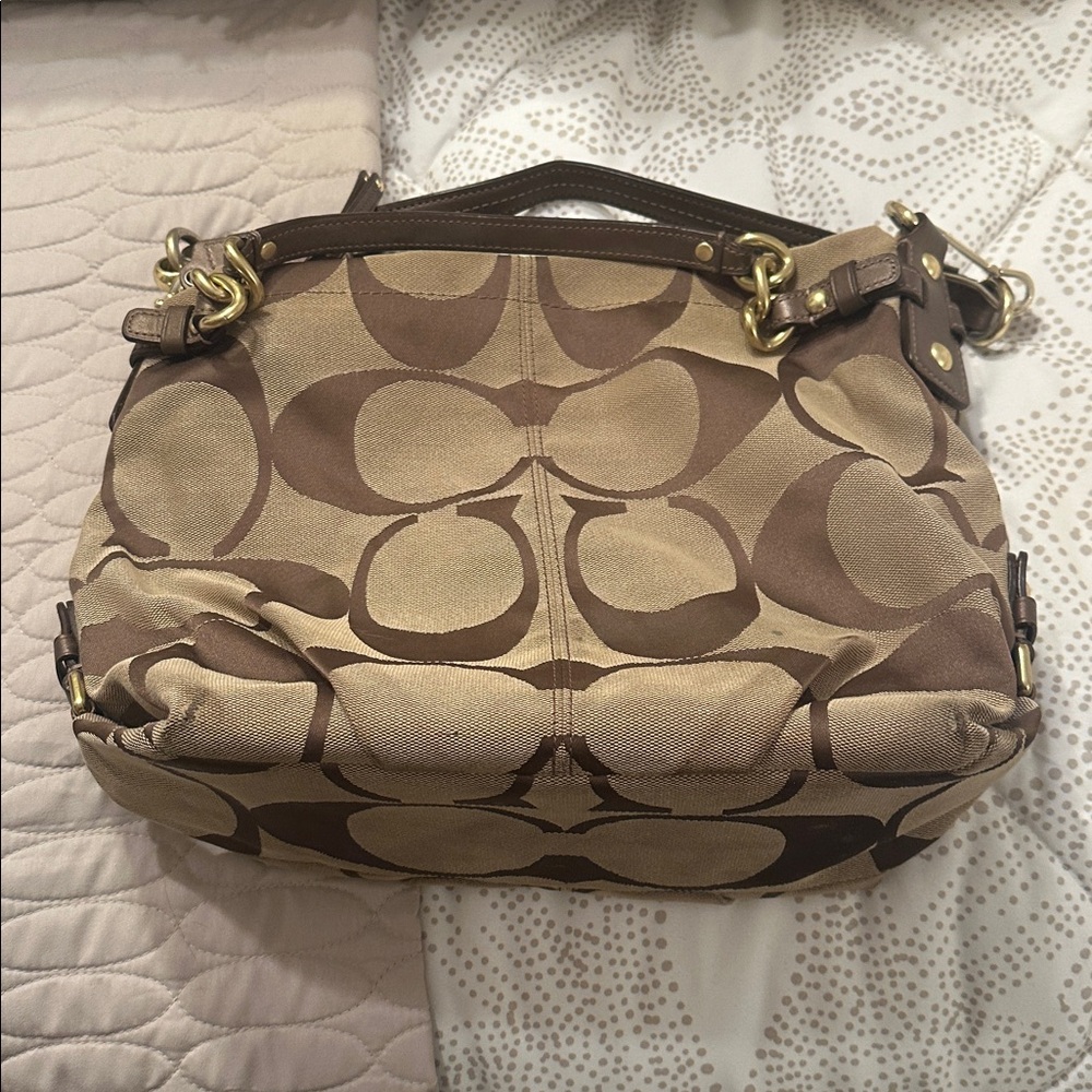 Medium size coach bag - Picture 3 of 6